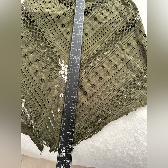 Women’s 2 Piece Swimsuit Bikini Size 12 crochet army green flawy top - Picture 12 of 13